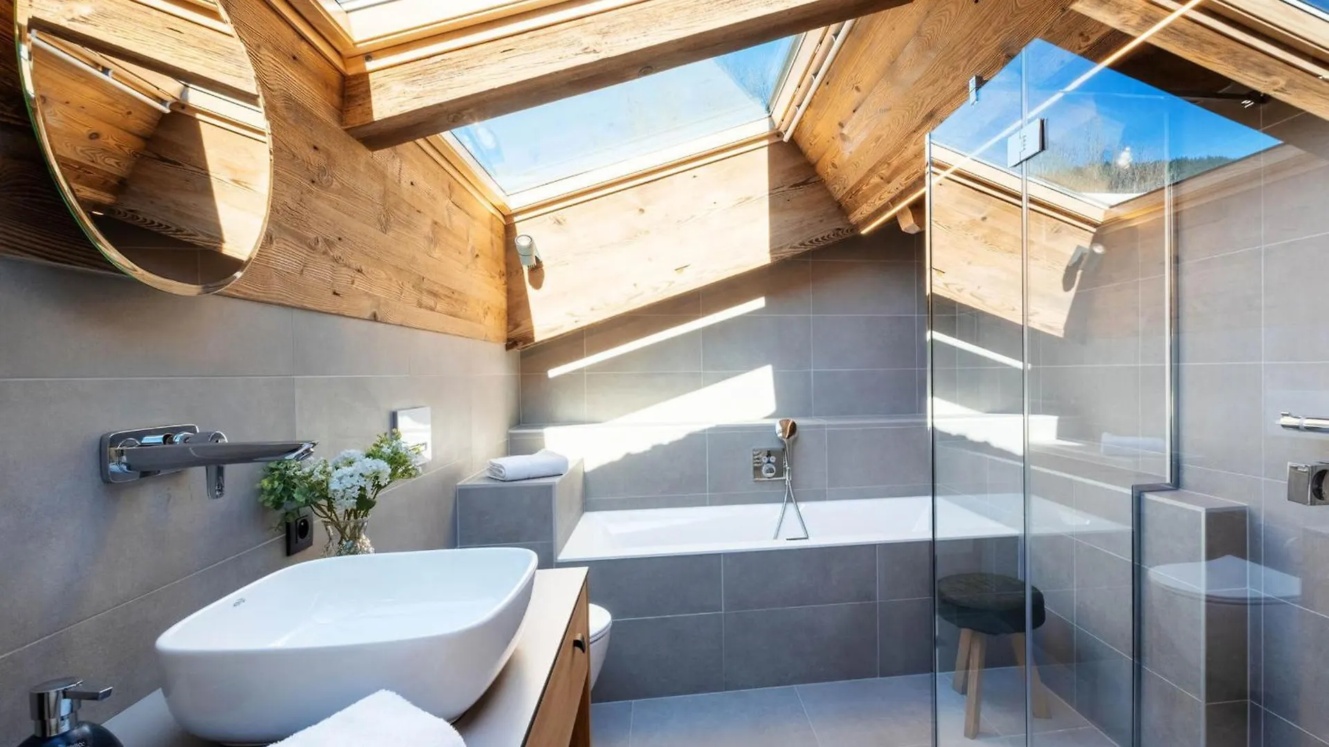 Chalet 5* Pour 12 Avec Piscine, Spa, Sauna Et Hammam A La Clusaz - Fr-1-304-307 Francja