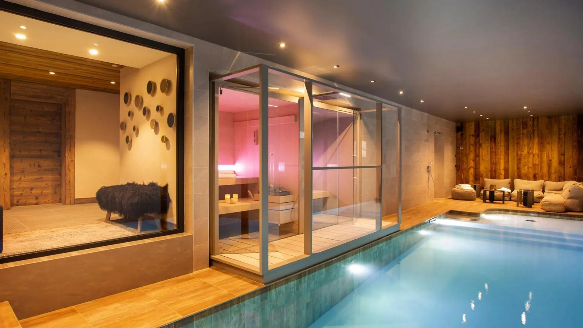 Chalet 5* Pour 12 Avec Piscine, Spa, Sauna Et Hammam A La Clusaz - Fr-1-304-307
